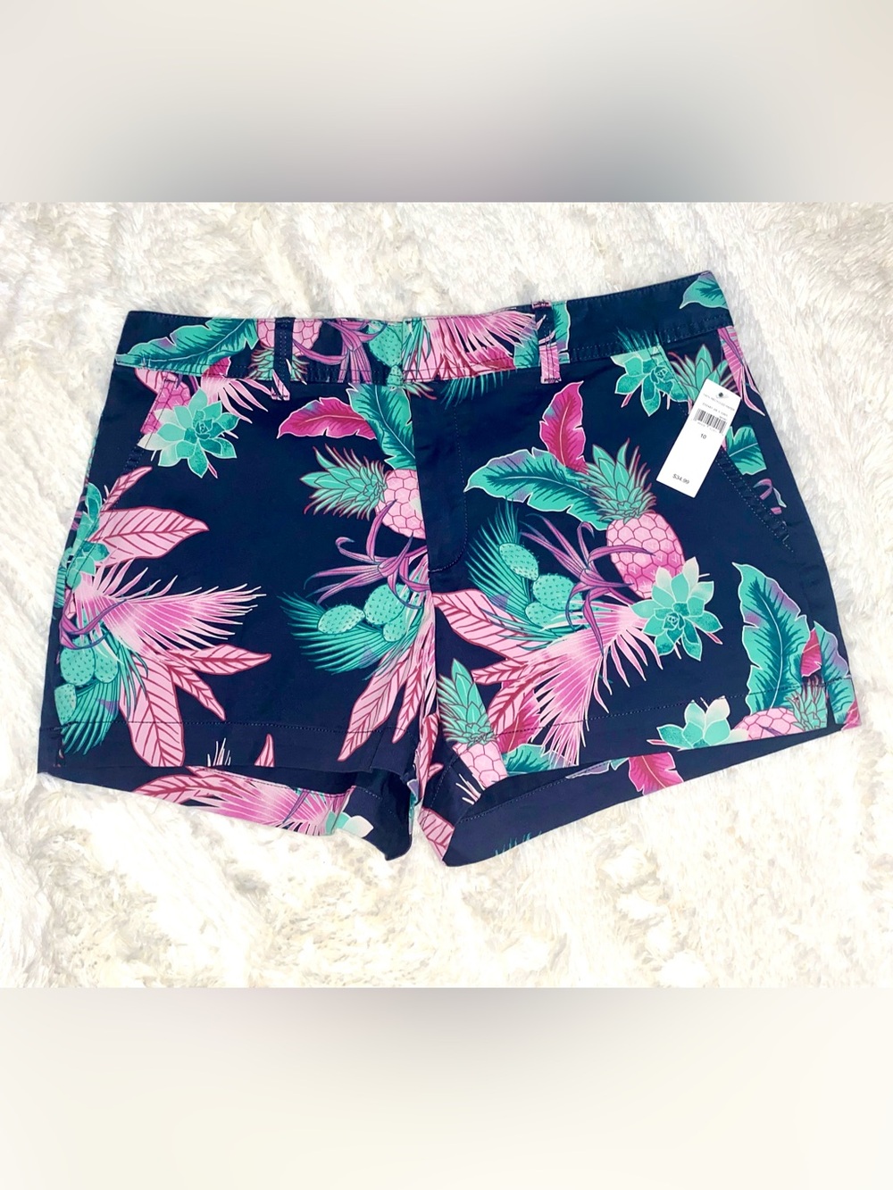 NWT GAP City Shorts